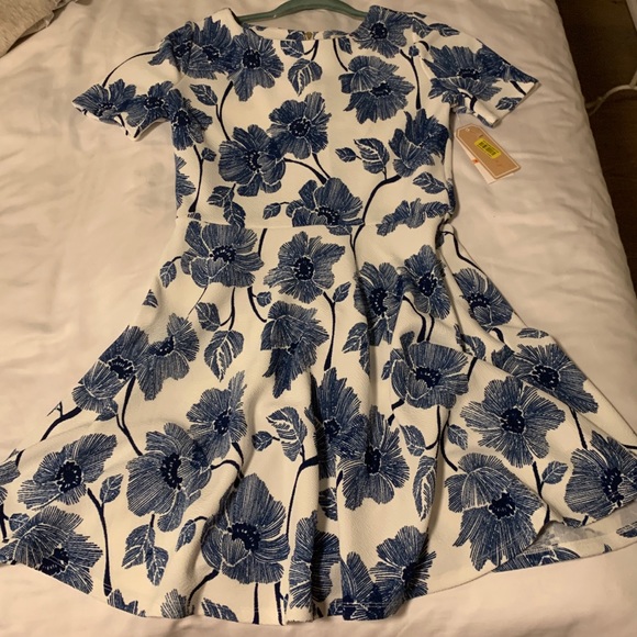 floral dress! - Picture 1 of 4